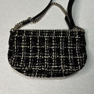 DKNY City tweed shoulder bag in black and white, Classic, Academia, Preppy